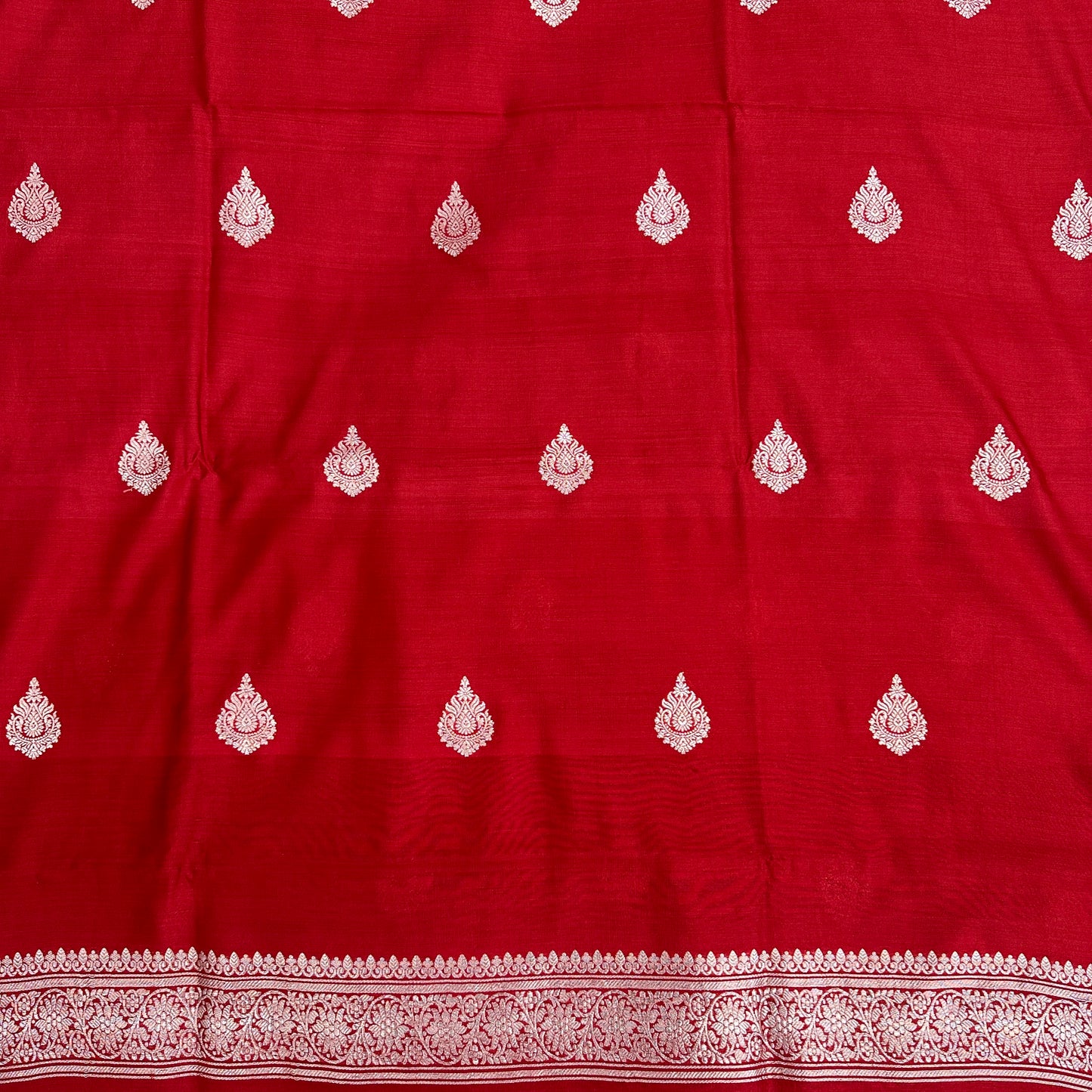 Pure handloom kadwa 3 Red suit set satain border